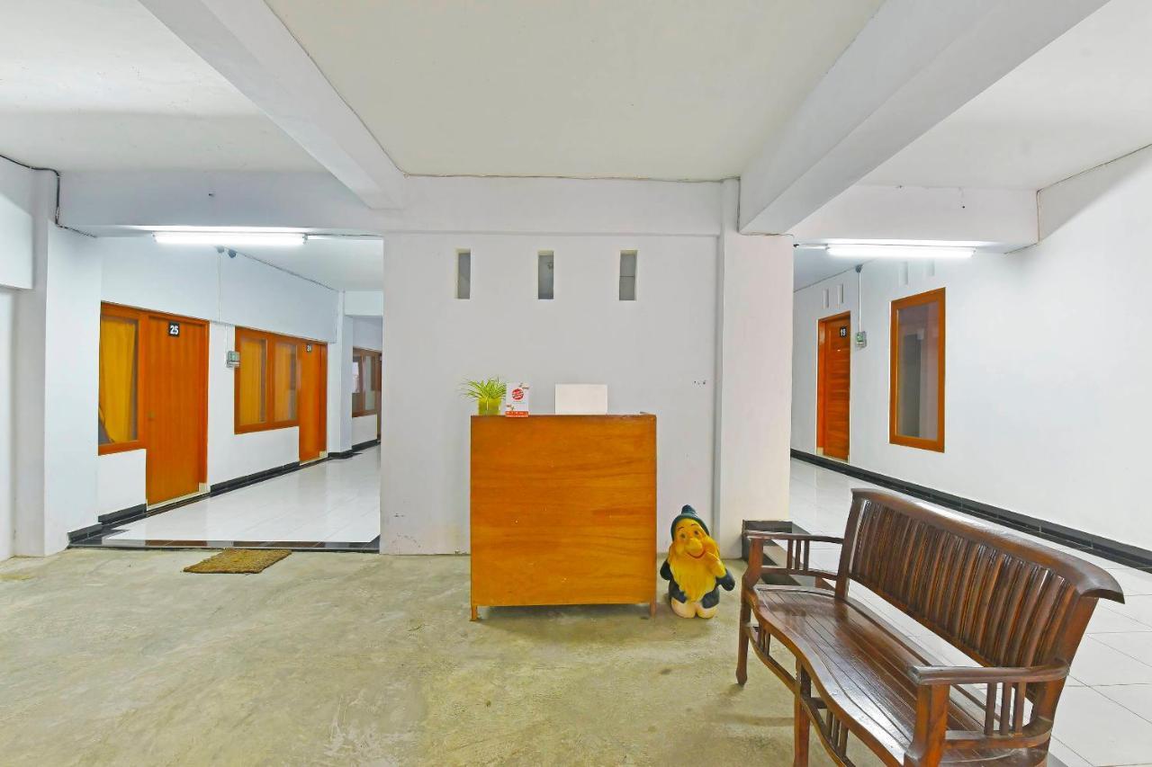 Oyo 90967 Soka Asri Guest House Darmasaba Exterior photo